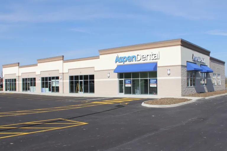 Eastlawn Retail strip mall, new building construction in Marion, Ohio