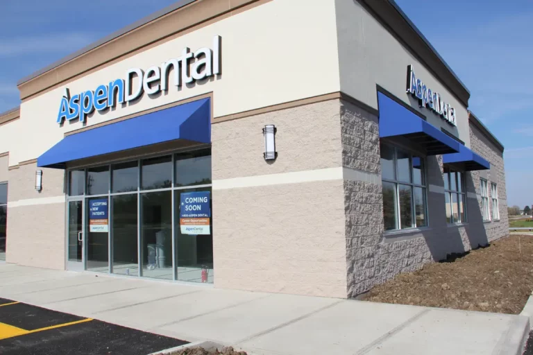 Eastlawn Retail strip mall, new building construction in Marion, Ohio
